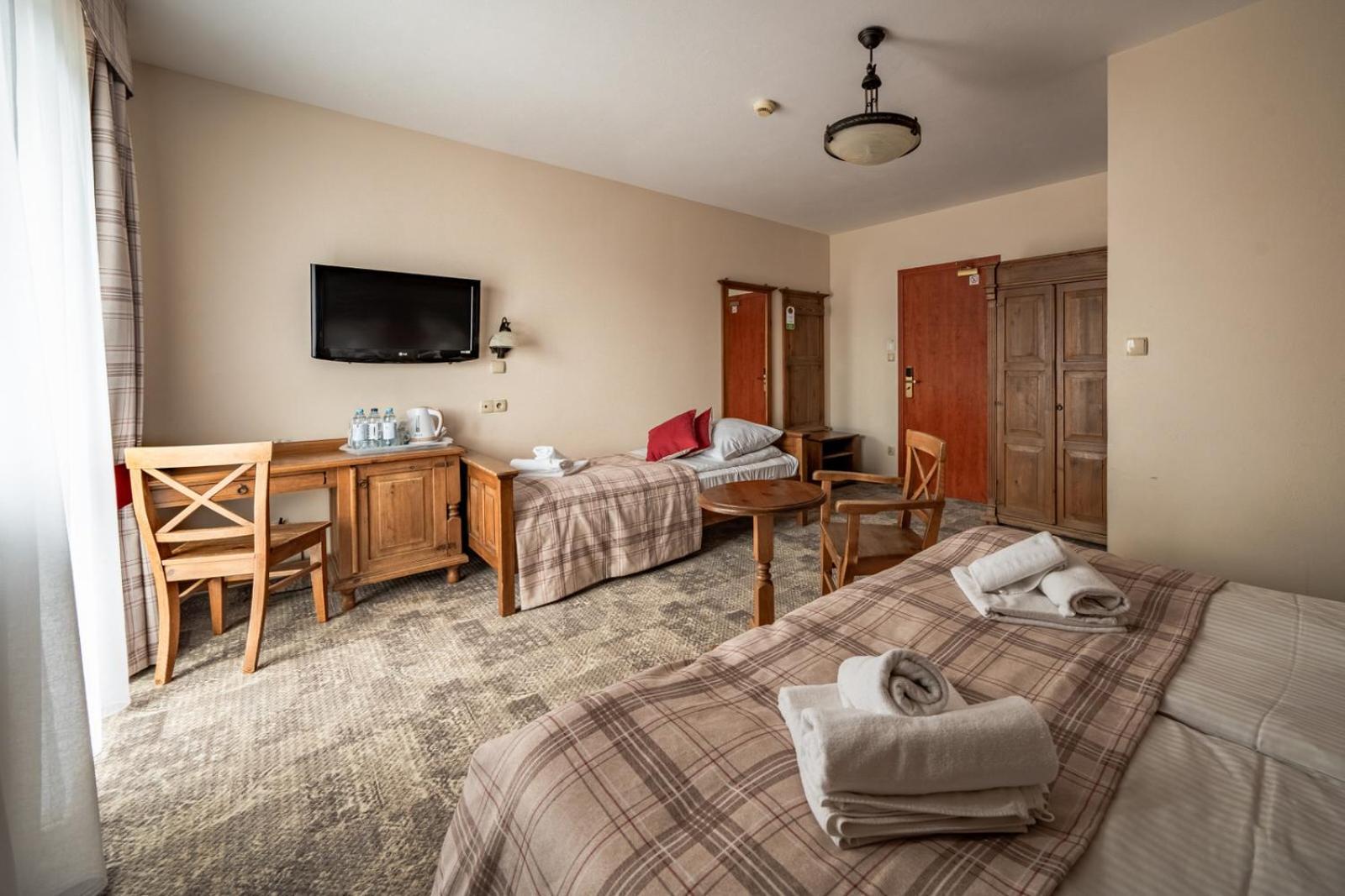 Helan Family & Hotel 3*